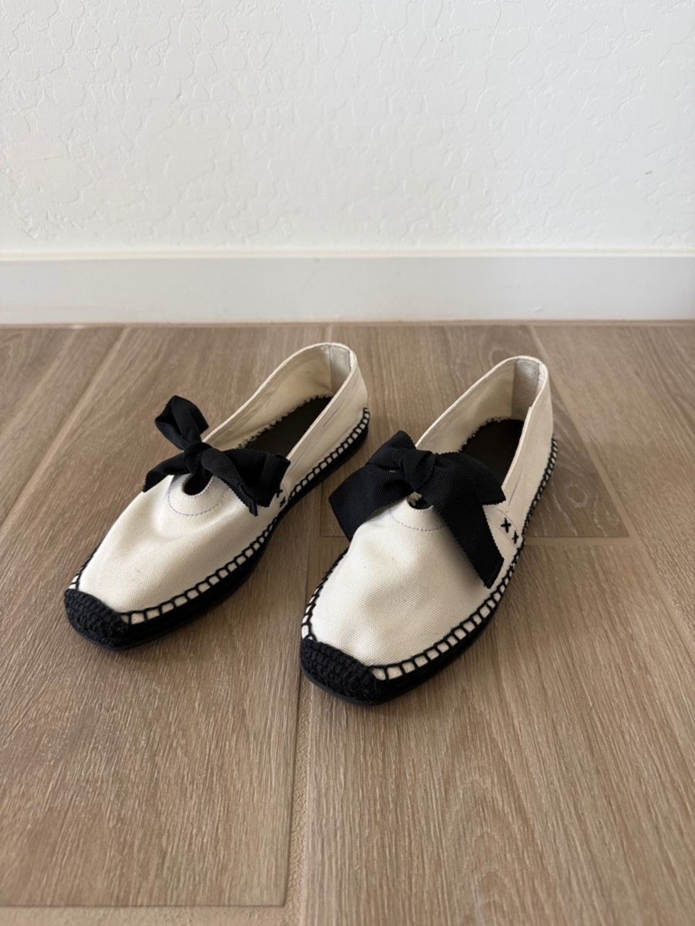 Women's Tory Burch Cream Canvas Bow Slip-On espadrille Flats